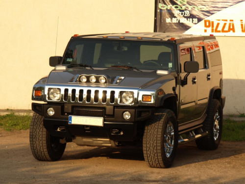 Hummer bramkarza przed jego Bramą #Hummer #Suwałki #samochód