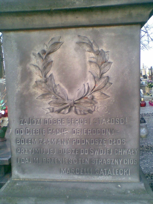 Nagrobek - cmentarz Tyniec w Kaliszu #CmentarzTyniecKalisz