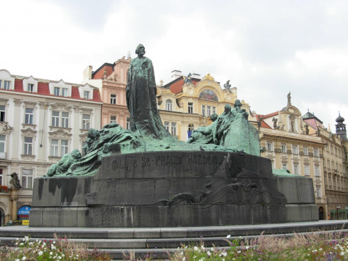 Pomnik Jana Husa na Rynku Starego Miasta