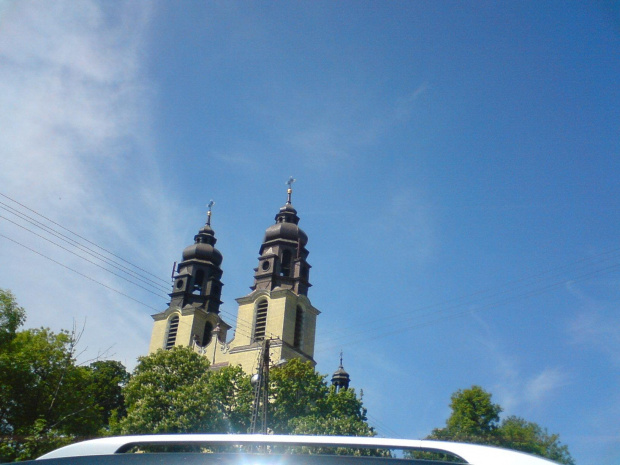 wieże kościoła w Lubochni - powiat tomaszowski #kościół #Lubochnia #wieża