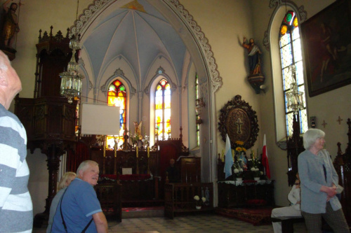Wnętrze taczanowskiej kaplicy.