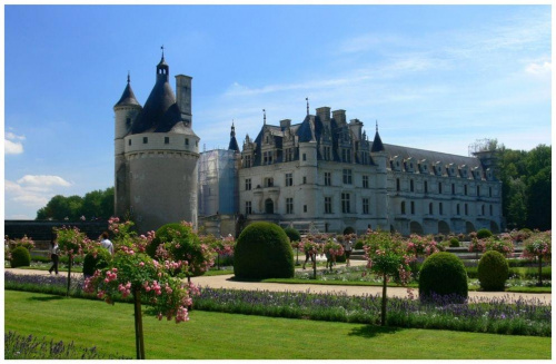 Zamek Chenonceau zaliczany do perel Loary. Lezy nad rzeka Cher kolo Tours. Francja
