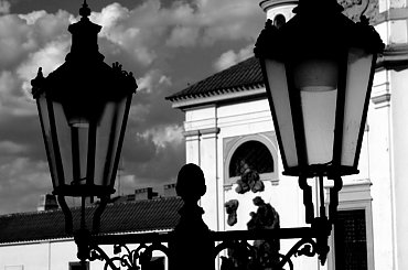 #Praga #architektura #miasto #ulice #lampy #lampa
