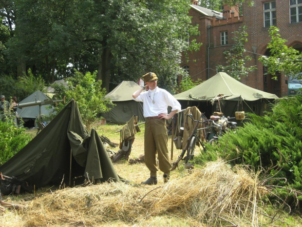 Podrzecze 17-19 VII, ZLOT GRUP REKONSTRUKCJI HISTORYCZNEJ I HISTORYCZNYCH POJAZDÓW WOJSKOWYCH