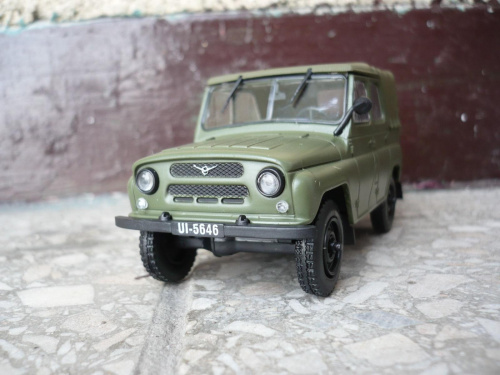 UAZ 469 z kolekcji "Kultowe Auta PRL" #KultoweAutaPRL #KultoweAuta #PRL #Kultowe #Auta #UAZ #UAZ469