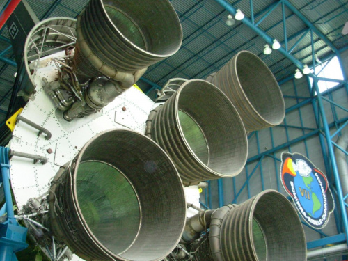 KSC - Saturn V, dla niewtajemnniczonych wyniósł ludzkie istoty na Księżyc