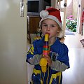 Gwiazdor,policjant i muzykant w jednym :)