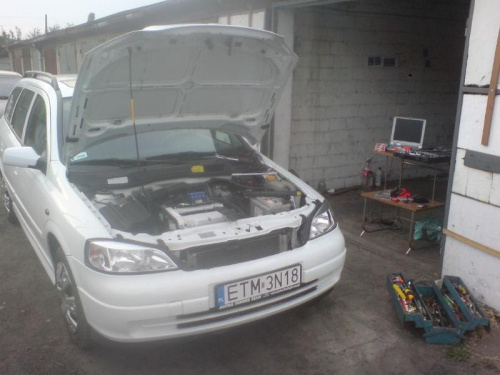 Opel Astra G Biały Caravan Tuning 1.4 Twinport