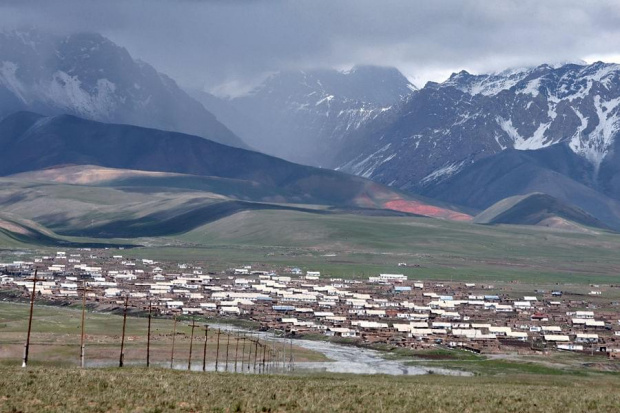Wioska Sary Mogul #góry #pamir #kirgistan