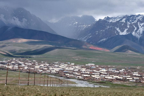 Wioska Sary Mogul #góry #pamir #kirgistan