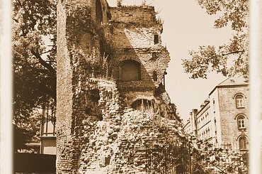 Kilka fotek z różnych, zapomnianych juz miejsc mojego miasta #sepia #zabytki #Gdańsk