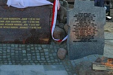 Ostrołęka-pomnik #Ostrołęka #pomnik #partyzanci #wyklęci