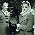 Aktorki Lena Żelichowska ( z prawej ) i Elżbieta Barszczewska, zdjęcia z filmu " Granica "_1938
