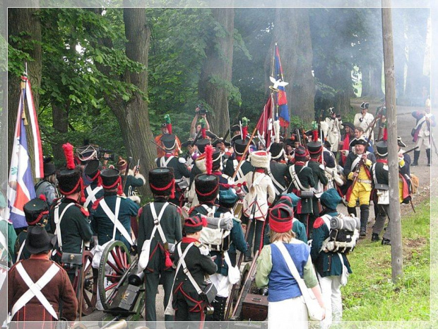 19 czerwca 2010 r. pod Twierdzą Srebrna Góra -inscenizacja historyczna. 200 żołnierzy z epoki napoleońskiej odtwarza bitwę z roku 1807.