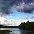 Ciężkie niebo #Finlandia #jezioro #niebo #chmury #woda