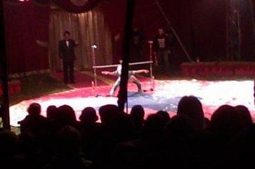 Cyrk Arlekin-sezon objazdowy 2007. Zapraszamy na www.portalcyrkowy.ubf.pl #cyrk #arlerkin #kmc #rozrywka #radom #portalcyrkowy #portal #cyrkowy #klaun #clown