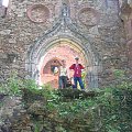 ruiny zamku Rajsko nad jeziorem Leśniańskim #pies #psy #zwierzęta #góry #wycieczki #zabytki #ruiny