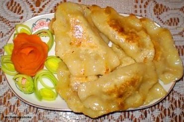 Pierogi z parzonego ciasta
Przepisy do zdjęć zawartych w albumie można odszukać na forum GarKulinar .
Tu jest link
http://garkulinar.jun.pl/index.php
Zapraszam. #pierogi #obiad #jedzenie #kulinaria #gotowanie