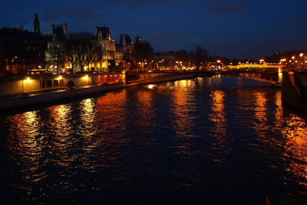 Sekwana (Seine) nocą :)