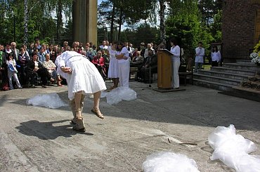Foto Nicewicz  I Wojewódzkie Biegi Pokoju Im. Sługi Bożego Jana Pawła II. Msza Św. w Kościele Najświętszego Serca Jezusowego w Koźle gmina Kolno w dniu 03-06 -2006r #Nicewicz #Parafa #Najświętszego #Serca #Jezusowego #WKoźle #powiat