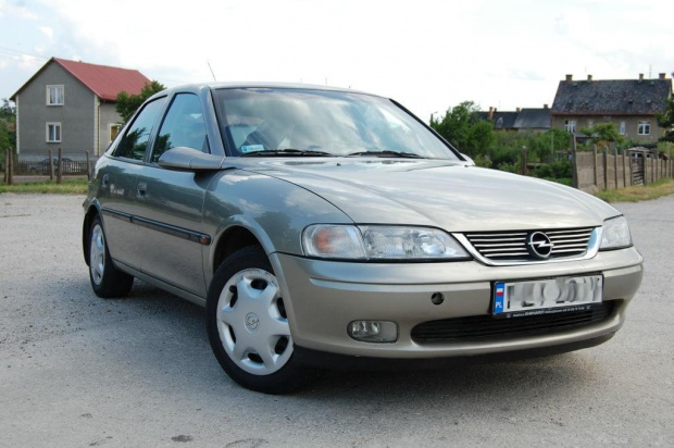 #OpelVectra