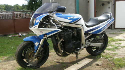 gsxr 750